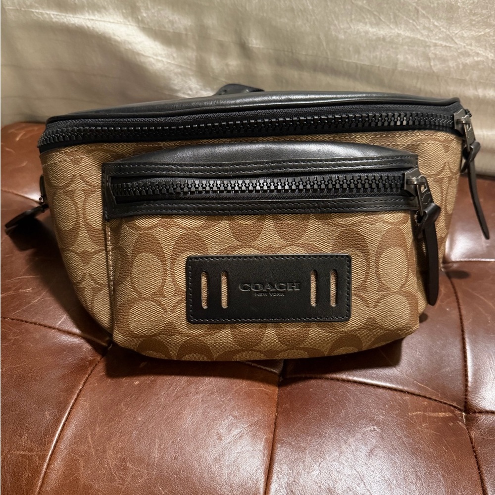 Coach Tan and Black Men's Belt Bag - Picture 2 of 7